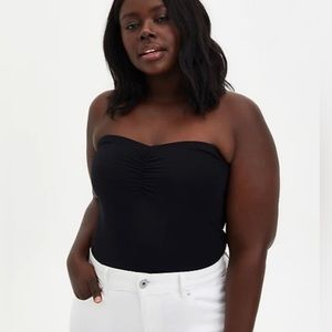 Torrid Foxy Ruched-Front Tube Top Black size 00.